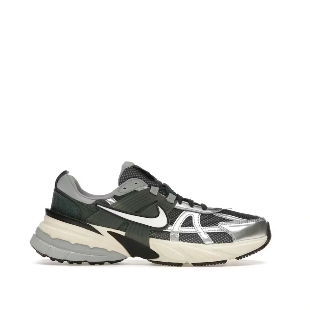 Nike V2K Run Vintage Green Men’s Size 8.5 Women’s Size 10
